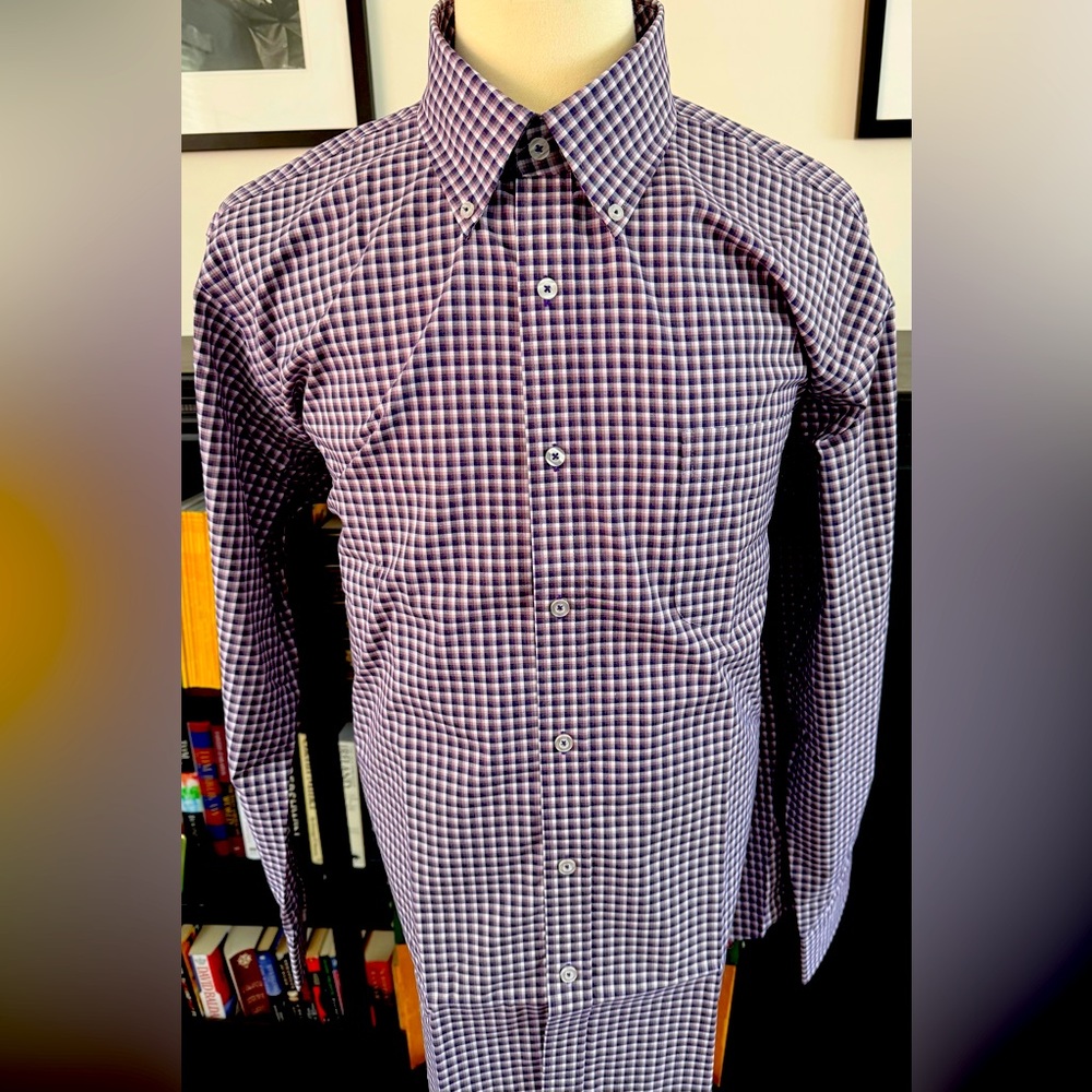 Non-Iron Dress Shirt. Size XL. Forsyth of Canada. 100% Cotton. New Without Tags.